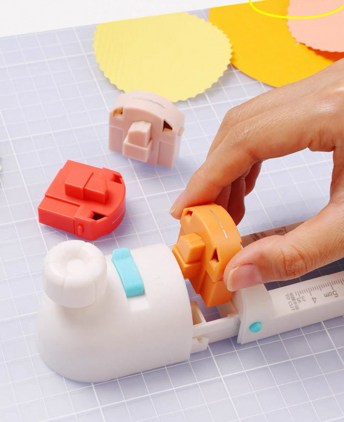 KW-Trio Pattern Edge Circle Cutter